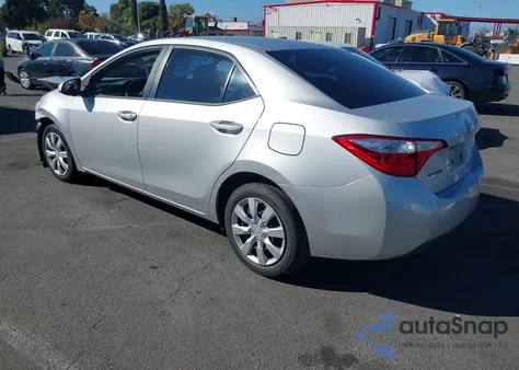 2015 Toyota Corolla Le z USA, uszkodzony, nr VIN 5YFBURHE4FP318221